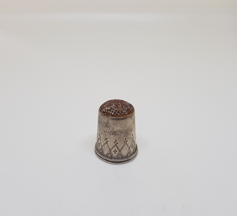 ANTİKA GÜMÜŞ TERZİ YÜKSÜĞÜ