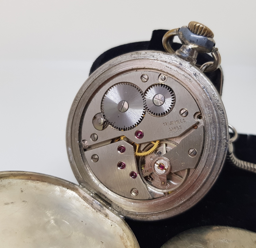 DEMİRYOLU VE TREN GÖRSELLİ KÖSTEKLİ CEP SAATİ