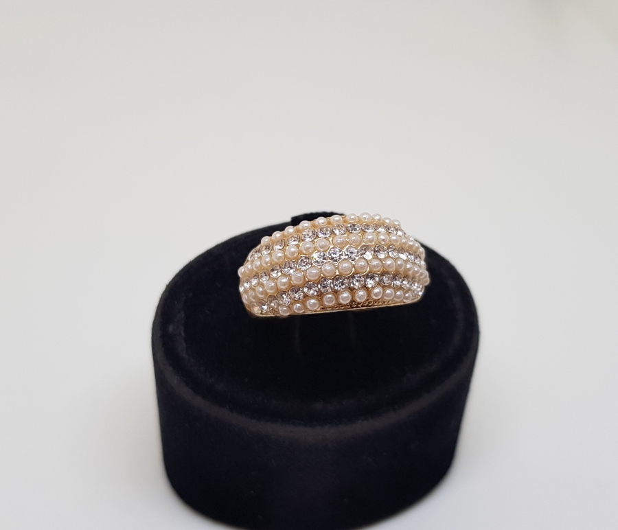 KUM İNCİ VE ZİRKON TAŞLARLA SÜSLÜ ALTIN KAPLAMA YÜZÜK