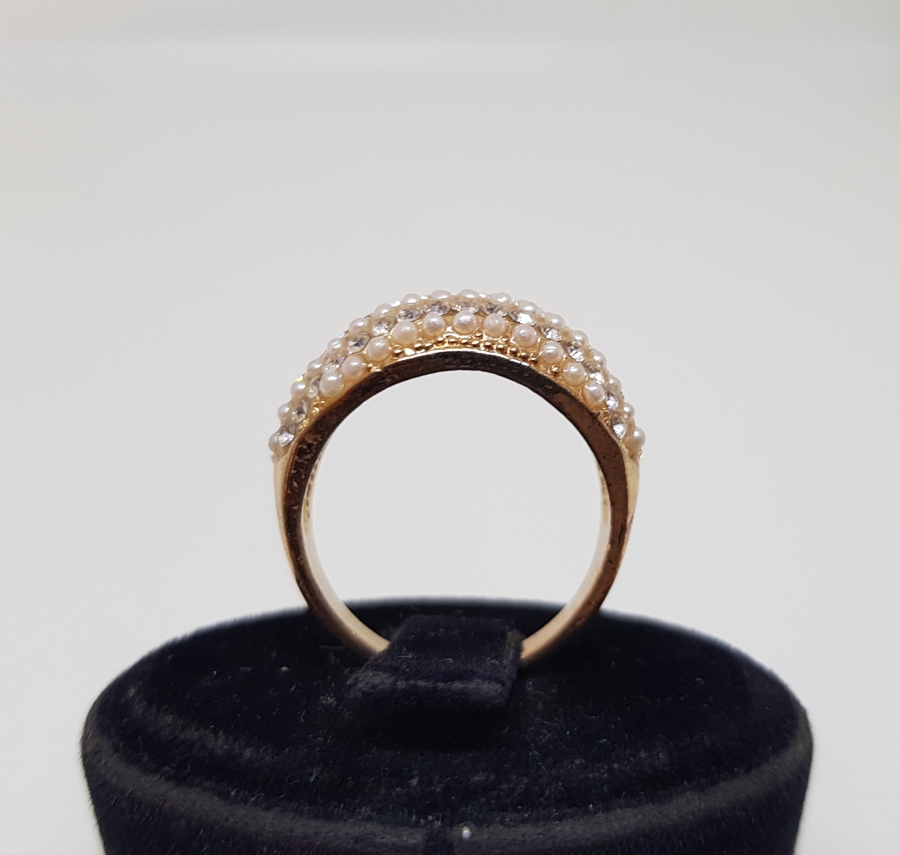 KUM İNCİ VE ZİRKON TAŞLARLA SÜSLÜ ALTIN KAPLAMA YÜZÜK