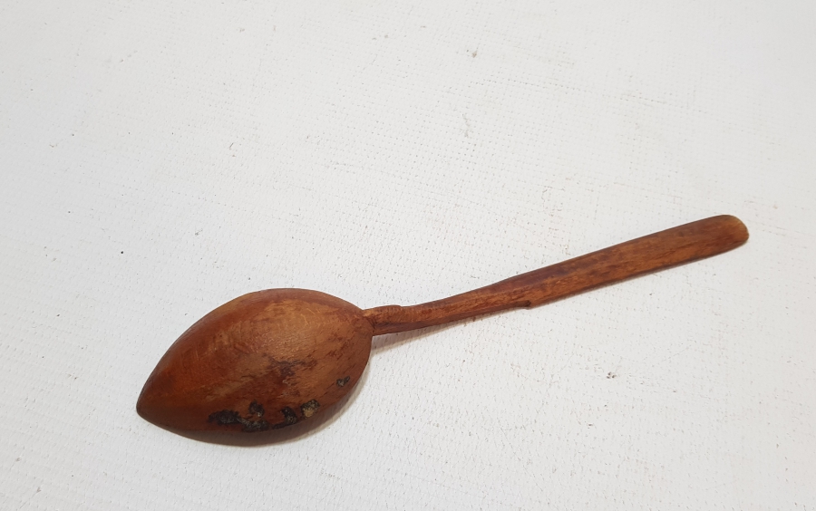 KIBRIS TÜRKTÜR YAZILI VE KIBRIS HARİTALI AHŞAP KAŞIK