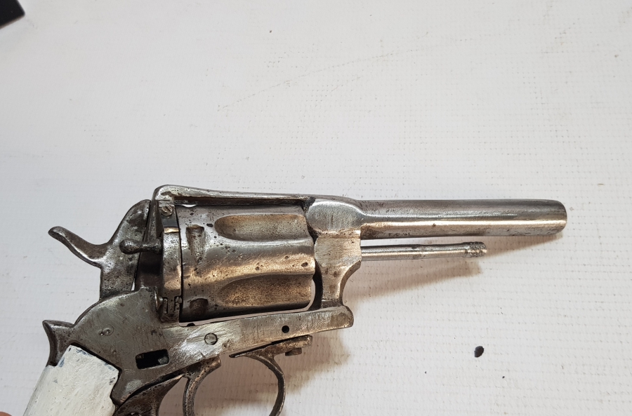 OSMANLI DÖNEMİ KARADAĞLI TABANCA