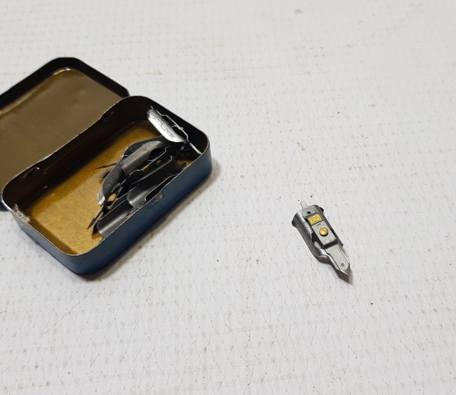 ANTİKA PELİKAN DİVİT UÇLARI