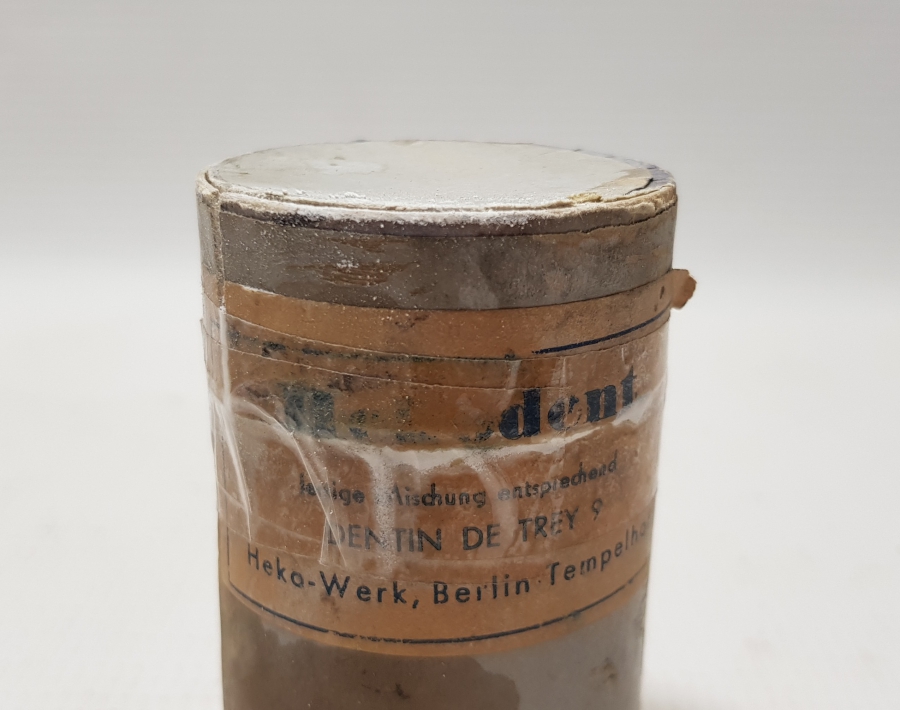 TIP TARİHİ: ANTİKA DİŞ PARLATMA TOZU