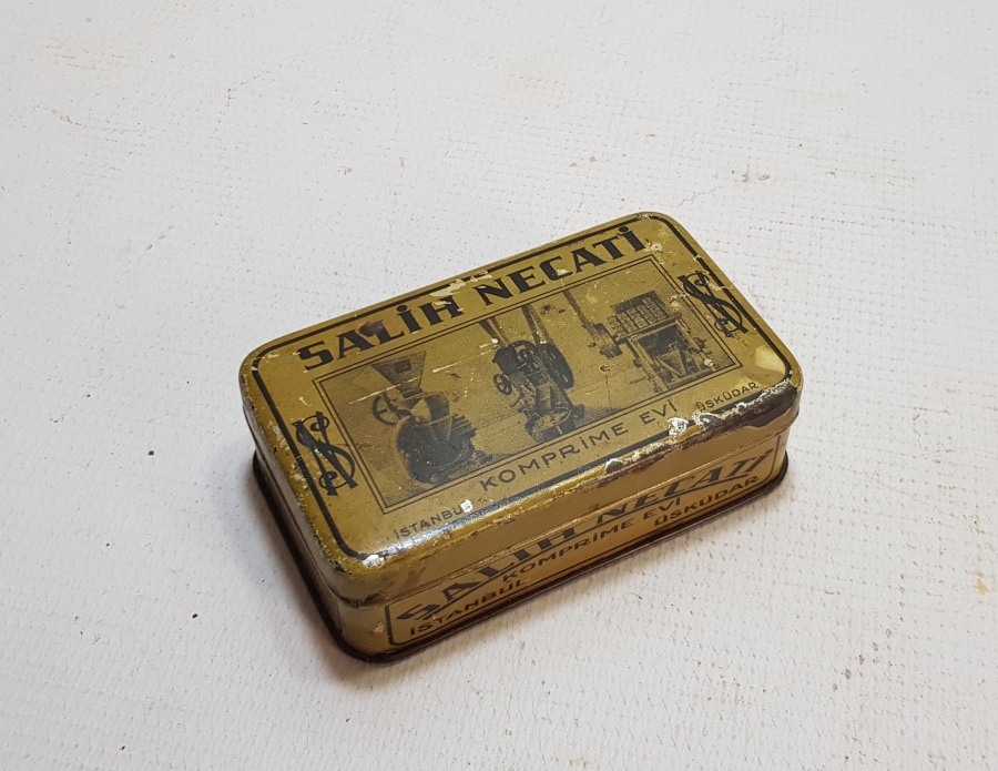 TIP TARİHİ: SALİH NECATİ İLAÇ KUTUSU
