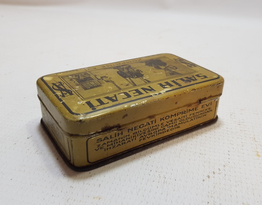 TIP TARİHİ: SALİH NECATİ İLAÇ KUTUSU
