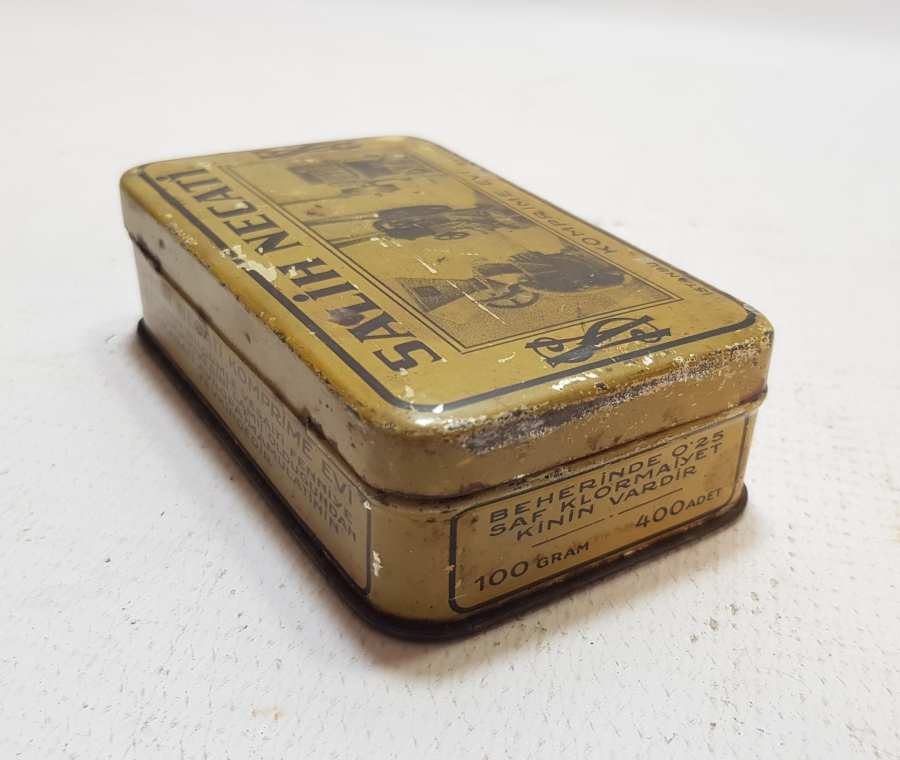 TIP TARİHİ: SALİH NECATİ İLAÇ KUTUSU