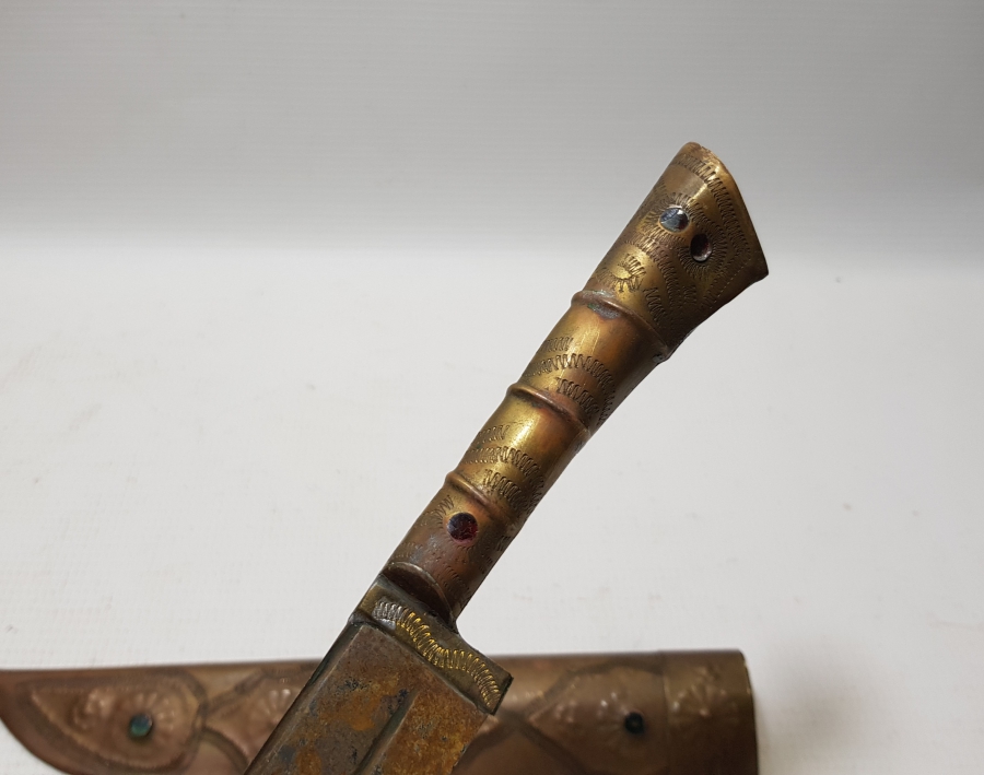 ÇİL KONDİSYONDA ÜZERİ TAŞLARLA SÜSLÜ TÜRKMEN İŞİ AVCI BIÇAĞI