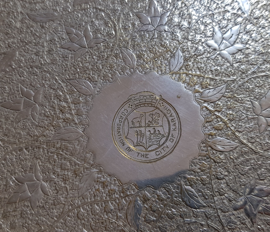 ANTİKA PLAKET DUVAR TABAĞI