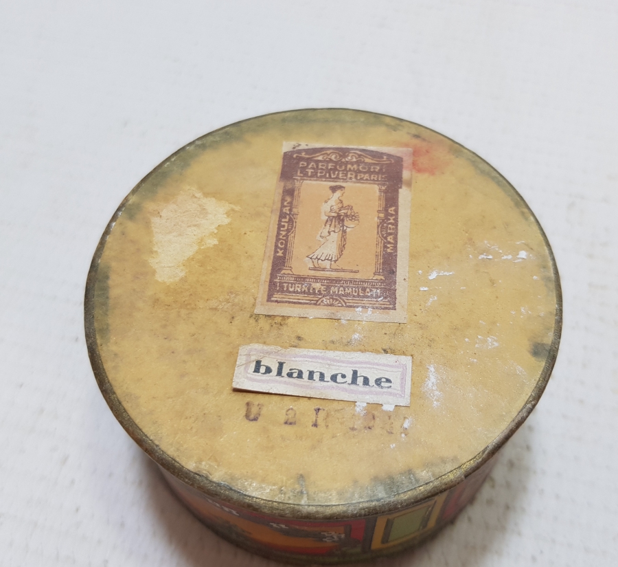 ANTİKA PUDRA KUTUSU