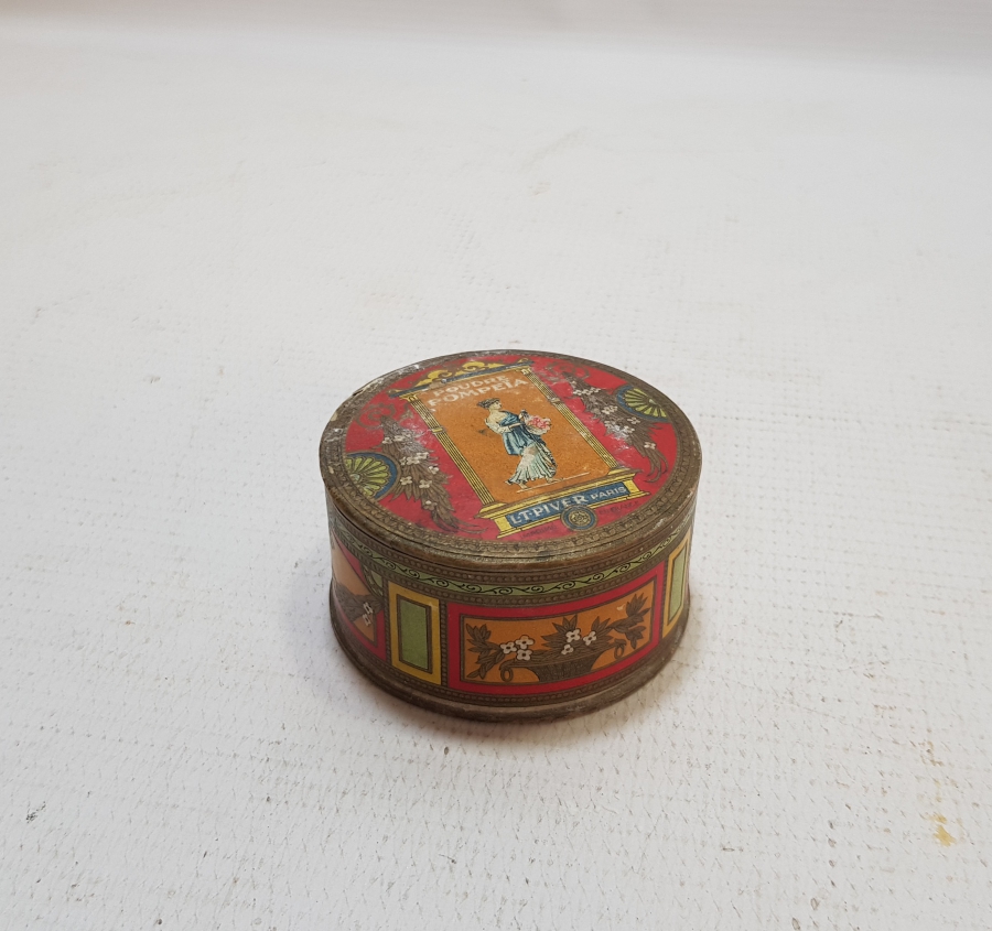 ANTİKA PUDRA KUTUSU