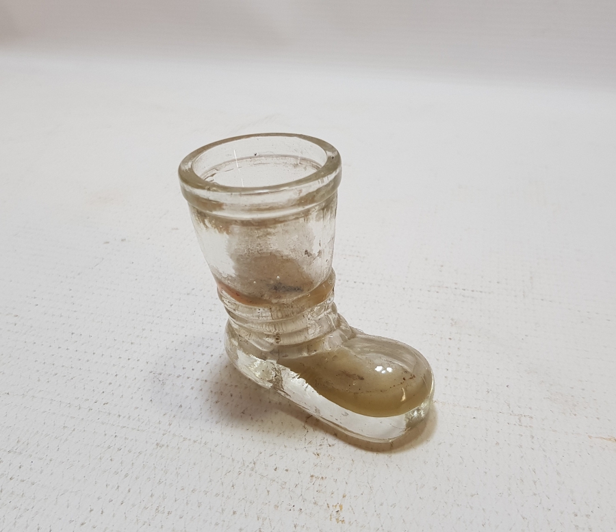 AYAKKABI FORMLU CAM MUMLUK