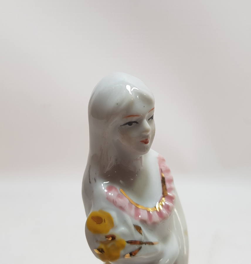 ANTİKA PORSELEN BİBLO