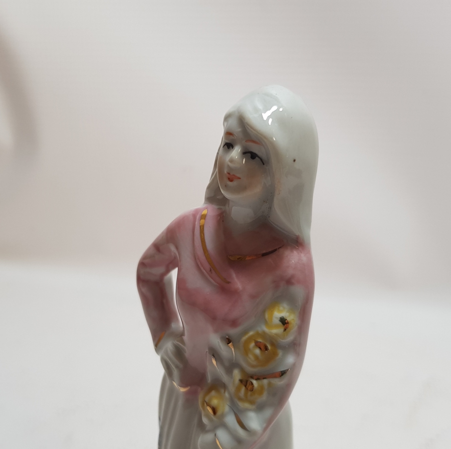 ANTİKA PORSELEN BİBLO