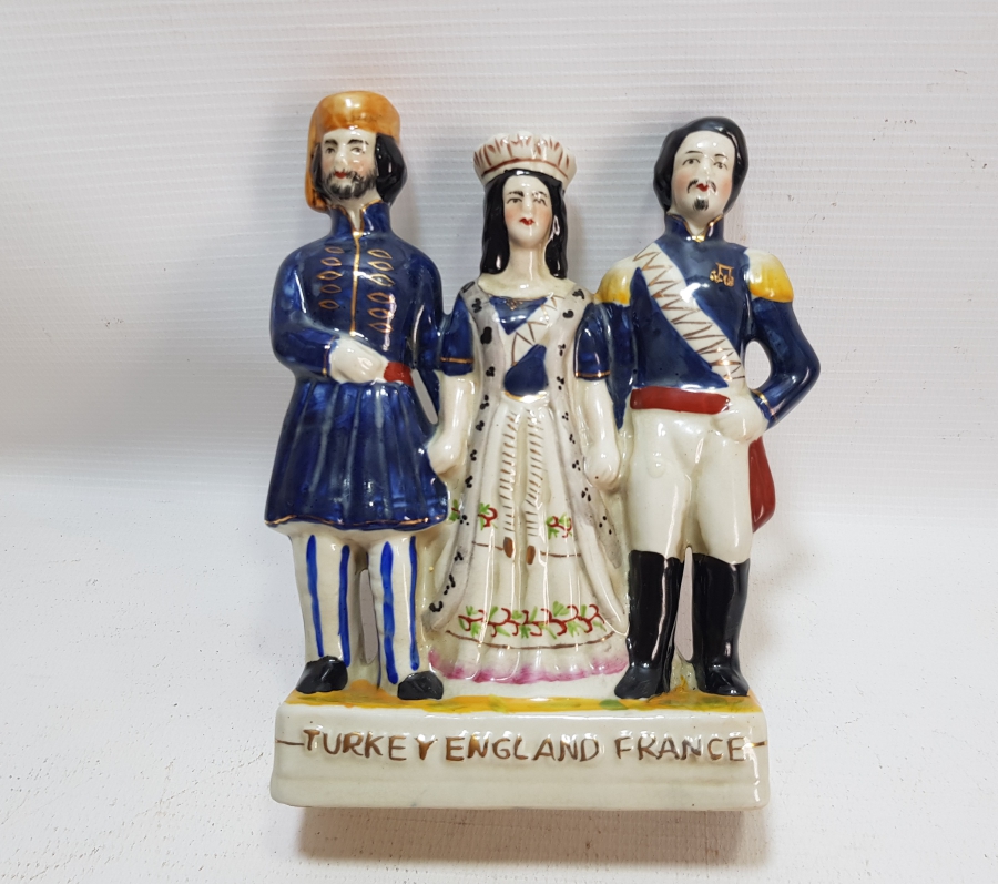 1856 KIRIM SAVAŞI HATIRASI ÜÇLÜ İTTİFAK LİDERLER KONULU PORSELEN HEYKEL - ÇOK NADİR