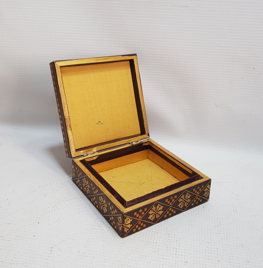 ANTİKA MARKUTERİ KUTU