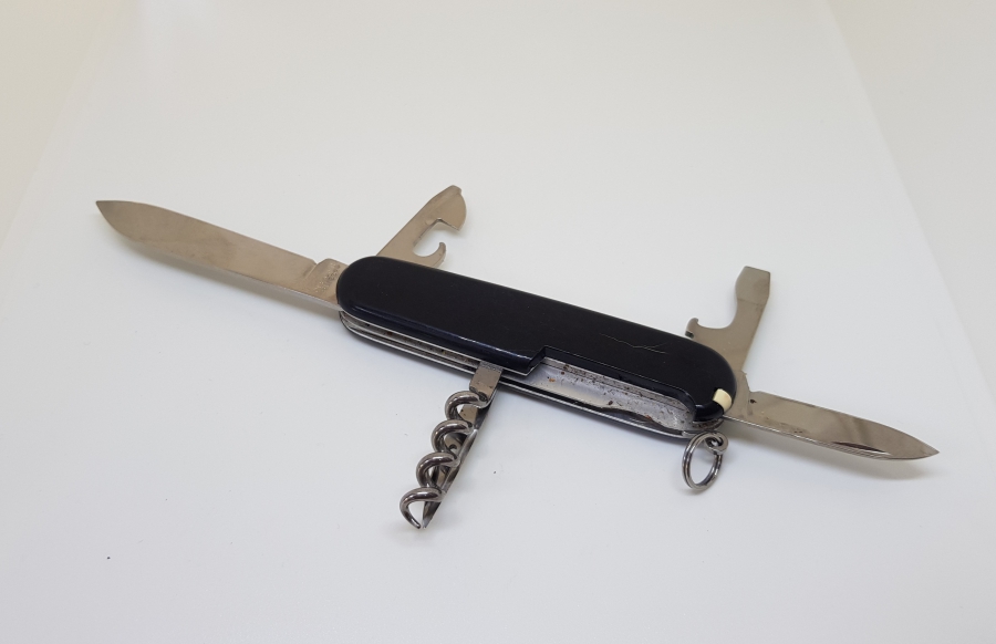 ANTİKA VICTORINOX ÇAKI