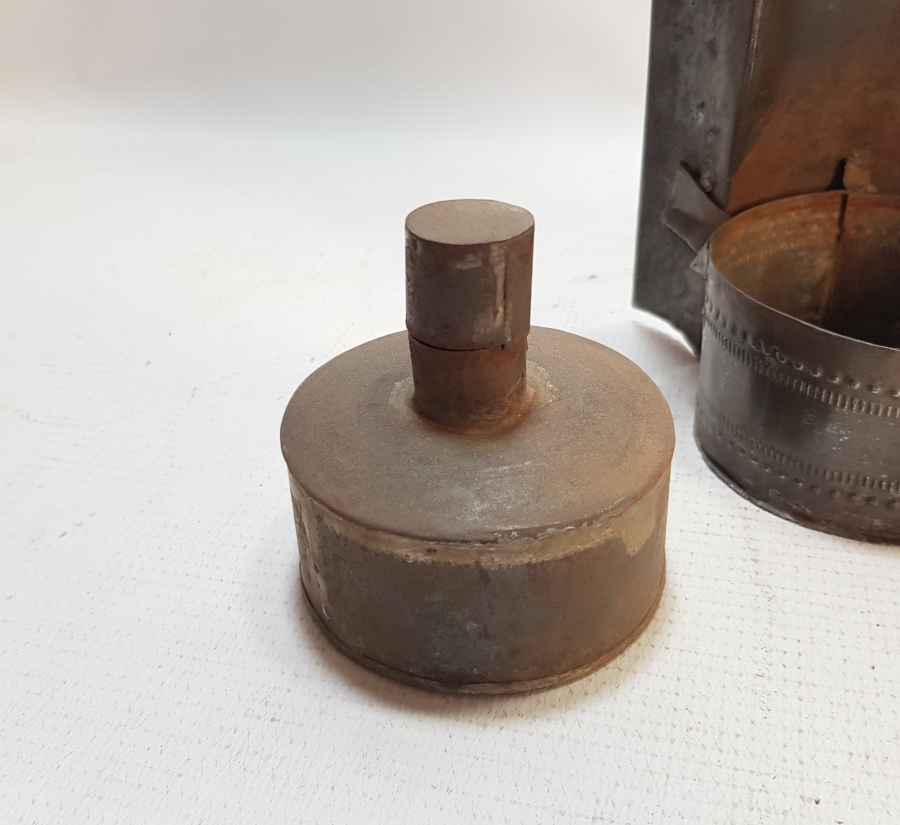 OSMANLI DÖNEMİ EL YAPIMI ÜZERİ İŞLEMELİ İDARE LAMBASI