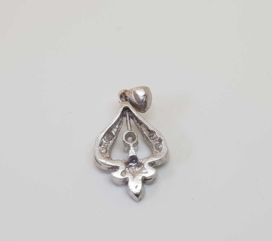 PIRLANTA VE ELMAS TAŞLI ÖZEL YAPIM KOLYE UCU