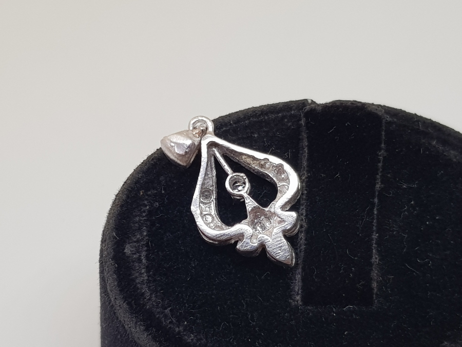 PIRLANTA VE ELMAS TAŞLI ÖZEL YAPIM KOLYE UCU