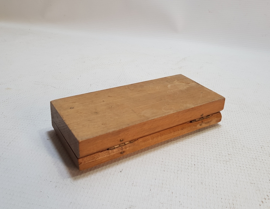 AHŞAP KUTUSUNDA ANTİKA DİRHEM TAKIMI