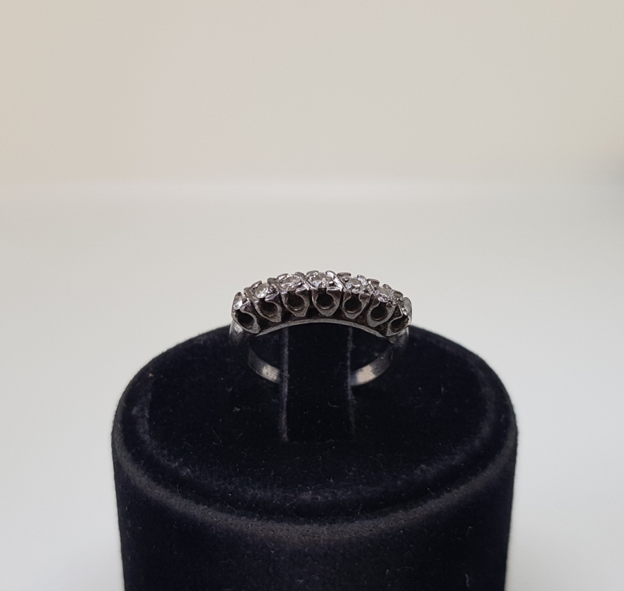 YEDİTAŞ MODEL PIRLANTA YÜZÜK