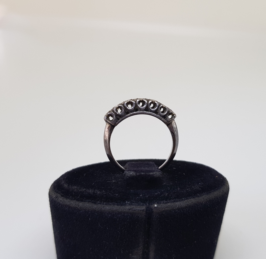 YEDİTAŞ MODEL PIRLANTA YÜZÜK