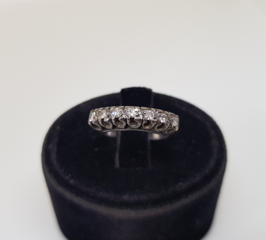 YEDİTAŞ MODEL PIRLANTA YÜZÜK