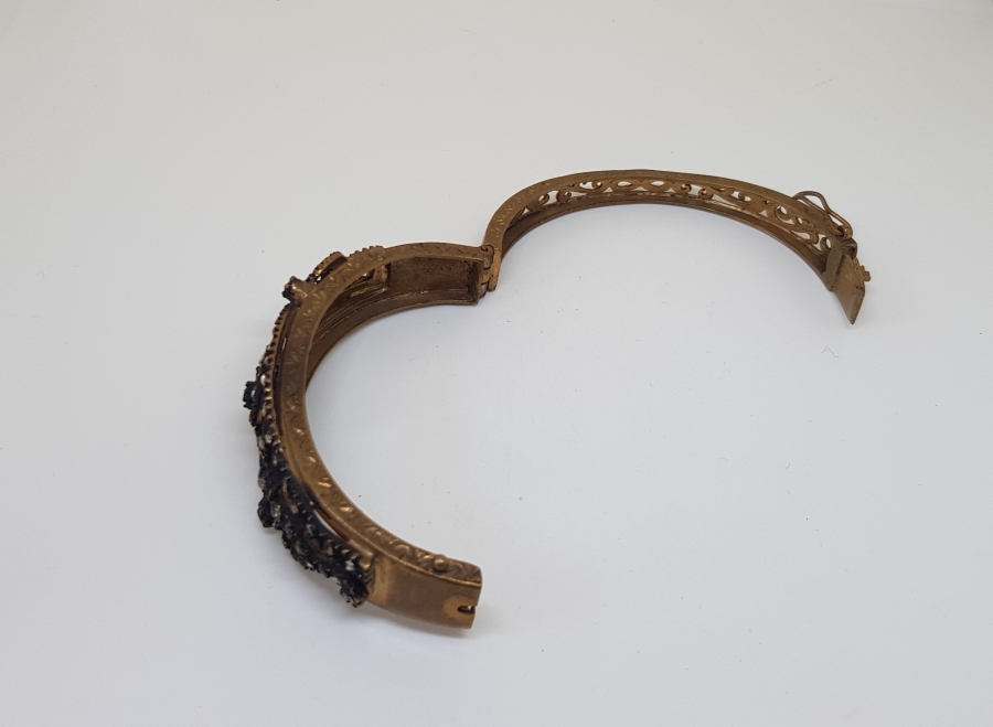 ELMAS TAŞLI ÖZEL YAPIM BİLEZİK