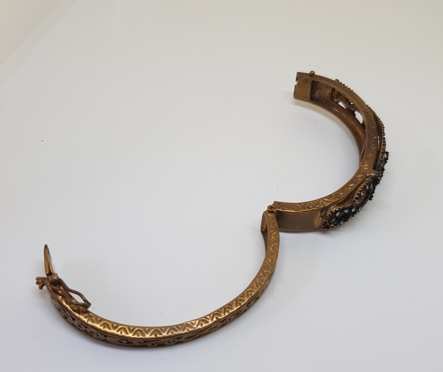 ELMAS TAŞLI ÖZEL YAPIM BİLEZİK