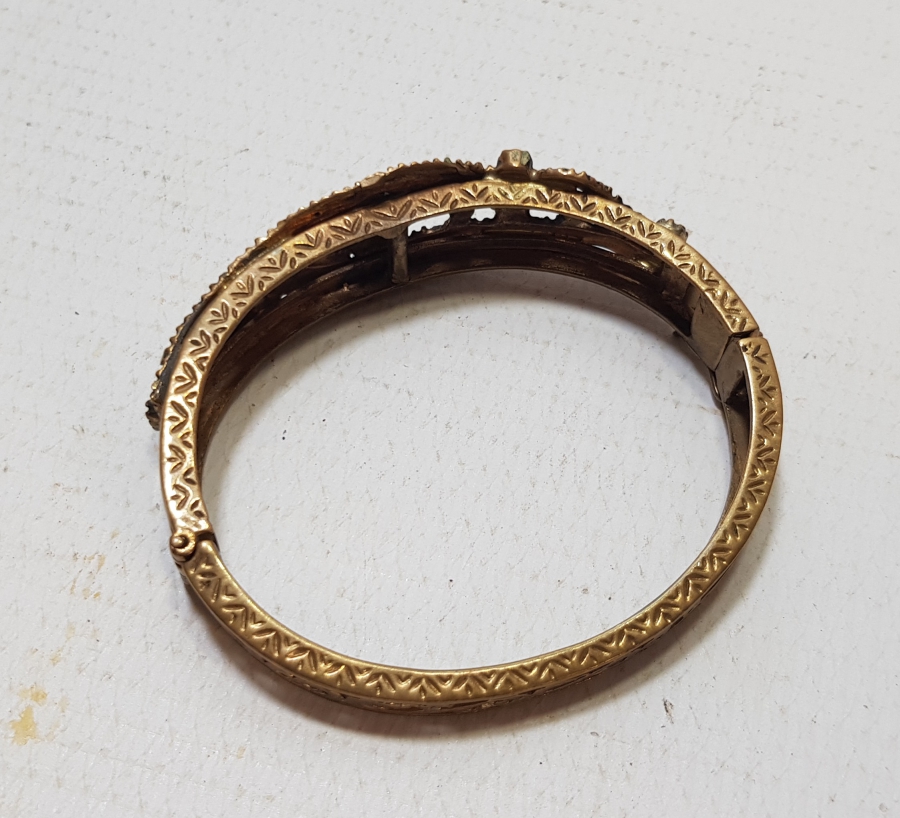 ELMAS TAŞLI ÖZEL YAPIM BİLEZİK