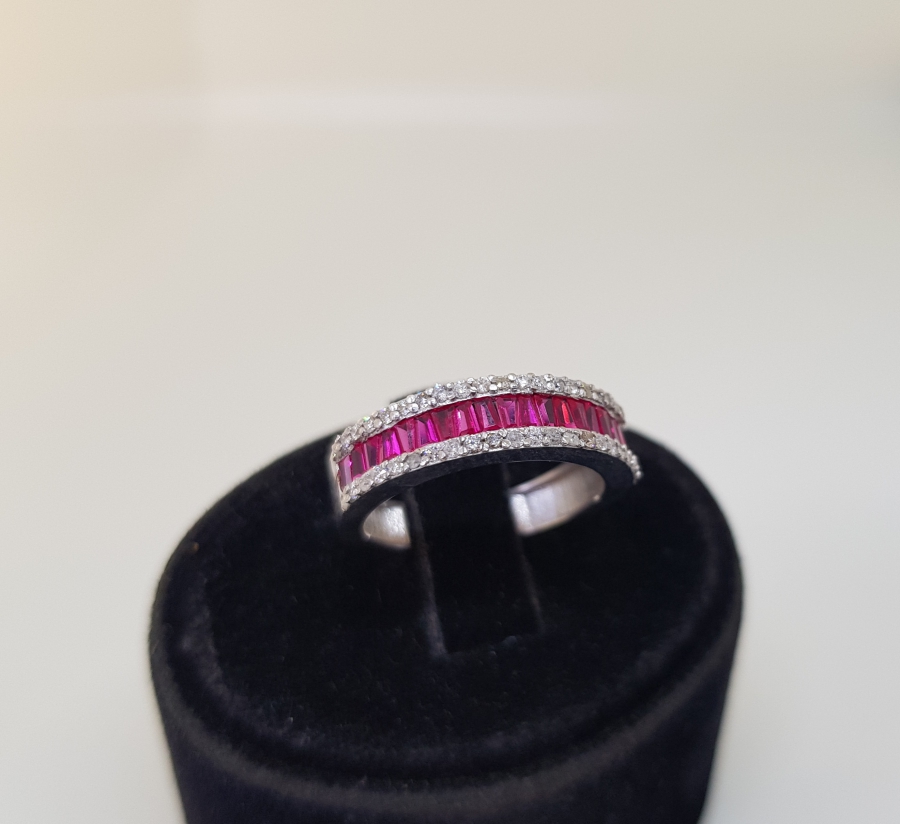 YAKUT VE PIRLANTA TAŞLI TAM TUR MODEL YÜZÜK