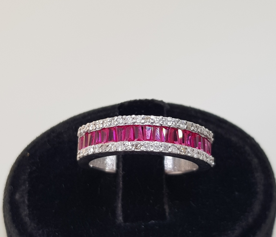 YAKUT VE PIRLANTA TAŞLI TAM TUR MODEL YÜZÜK