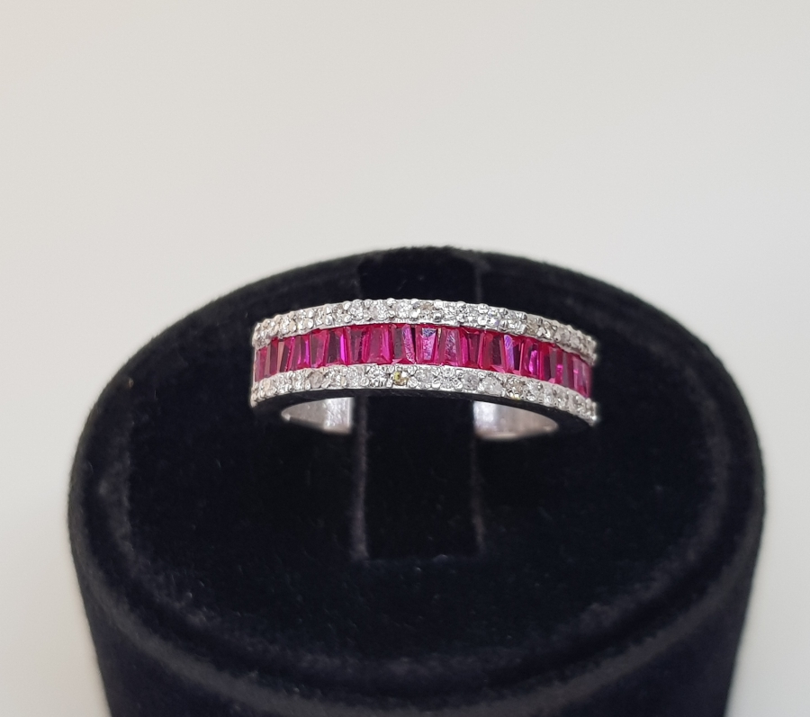 YAKUT VE PIRLANTA TAŞLI TAM TUR MODEL YÜZÜK