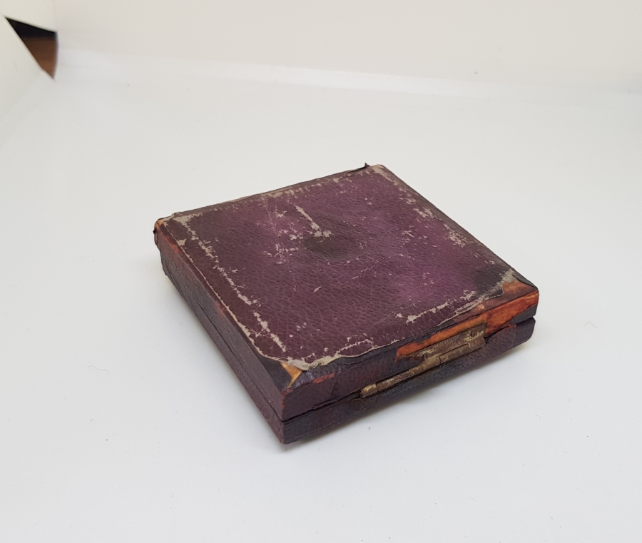 ORJİNAL KUTUSUNDA ROSARİO DA FATIMA GÜMÜŞ MADALYON