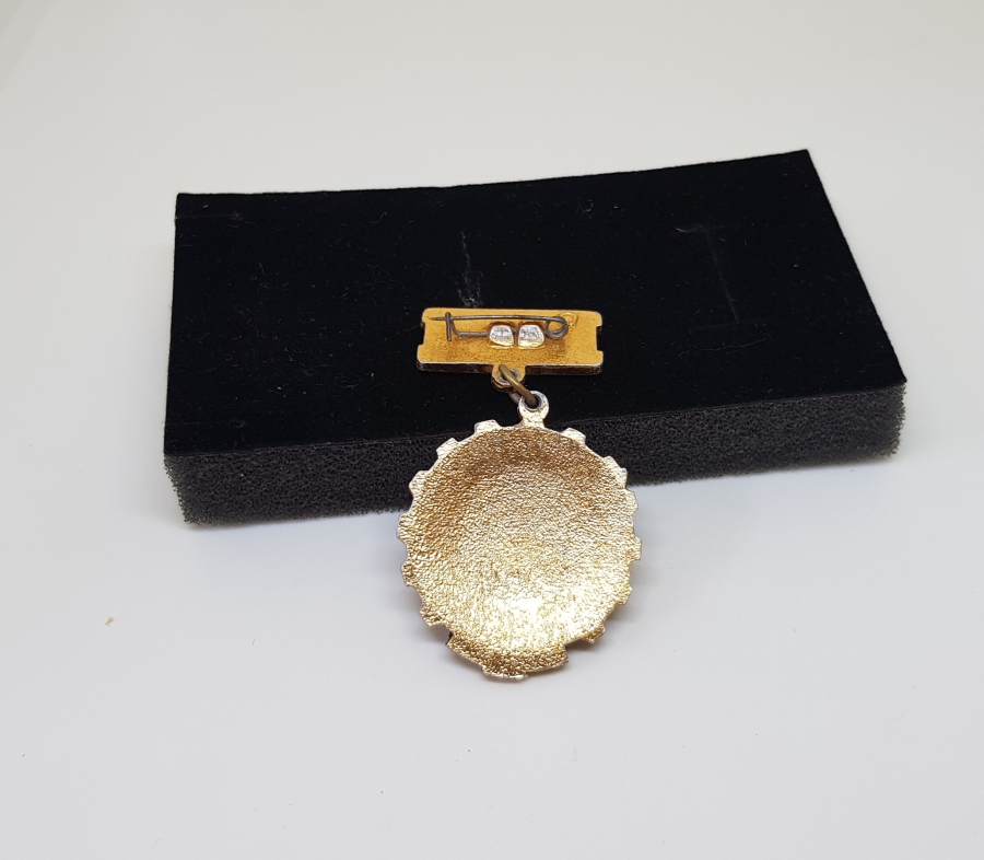 MİNE İŞÇİLİKLİ ANTİKA SOVYET MADALYASI