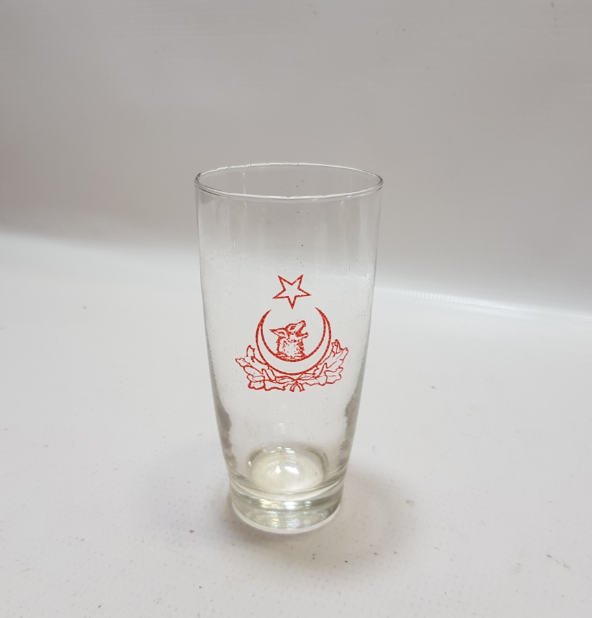 CUMHURİYET BAŞLARI ÇOK NADİR ÜZERİ BOZKURT VE AY YILDIZLI BARDAK