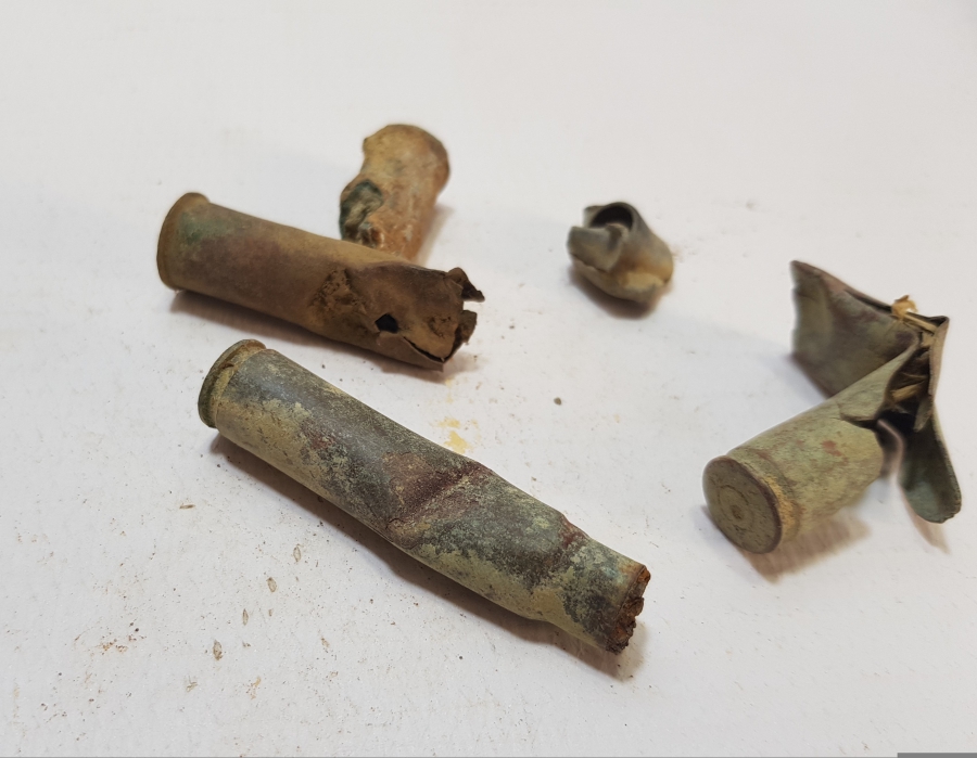 1. DÜNYA SAVAŞI DÖNEMİ ÇEŞİTLİ MİLLETLERE AİT MAVZER MERMİSİ KOVANI LOTU