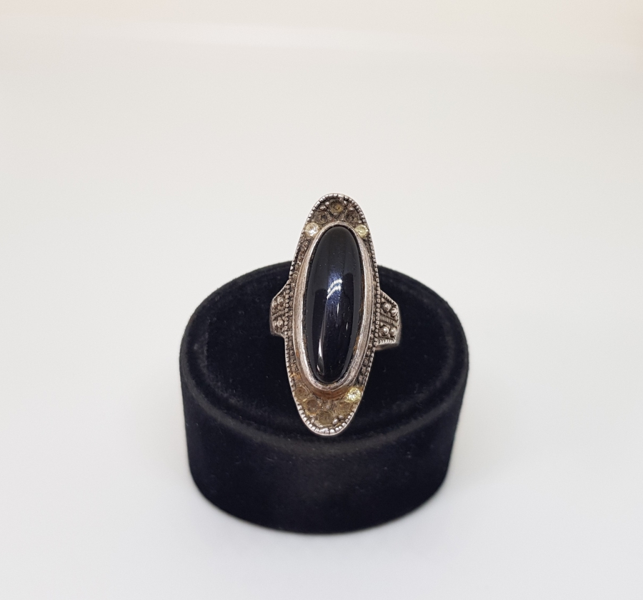 ÜZERİ OLTU VE MARGAZİT TAŞLI GÜMÜŞ YÜZÜK