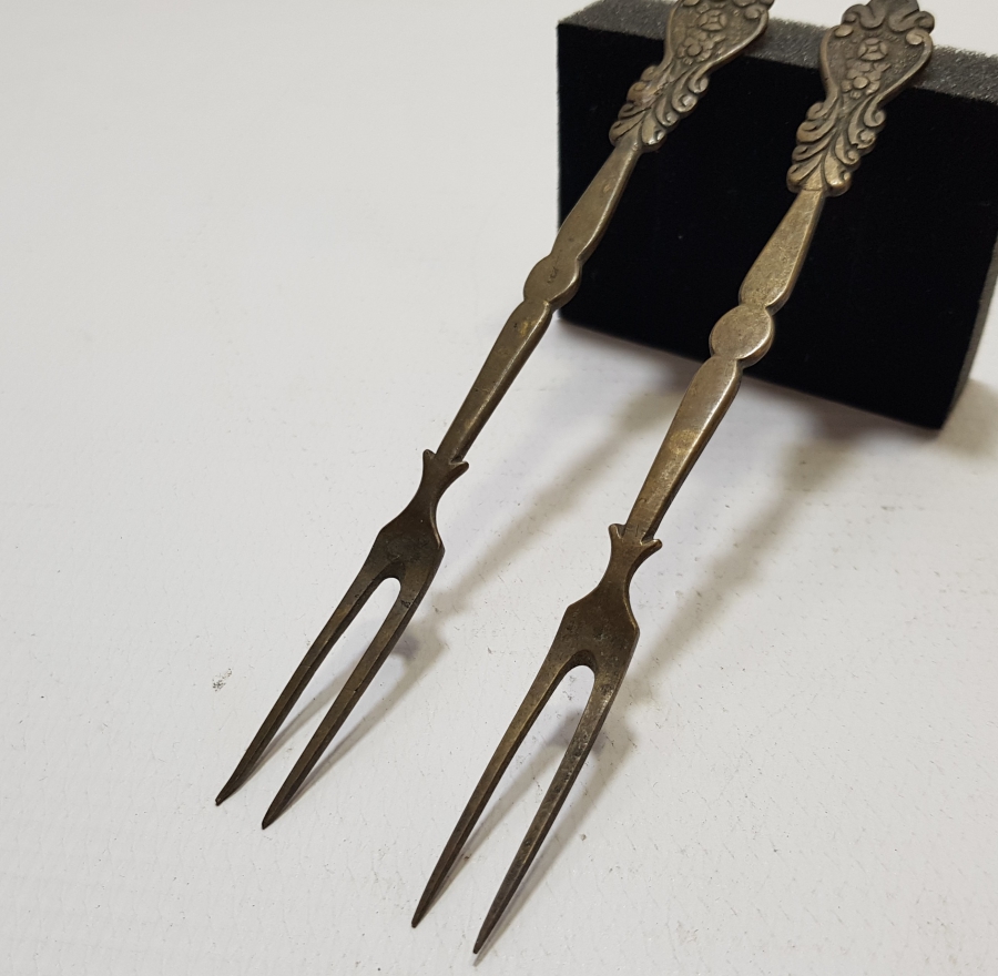 KABARTMA İŞÇİLİKLİ OSMANLI DÖNEMİ NADİR FORMDA PEYNİR ÇATALI