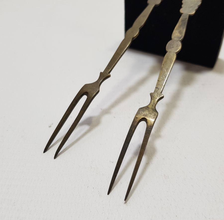 KABARTMA İŞÇİLİKLİ OSMANLI DÖNEMİ NADİR FORMDA PEYNİR ÇATALI