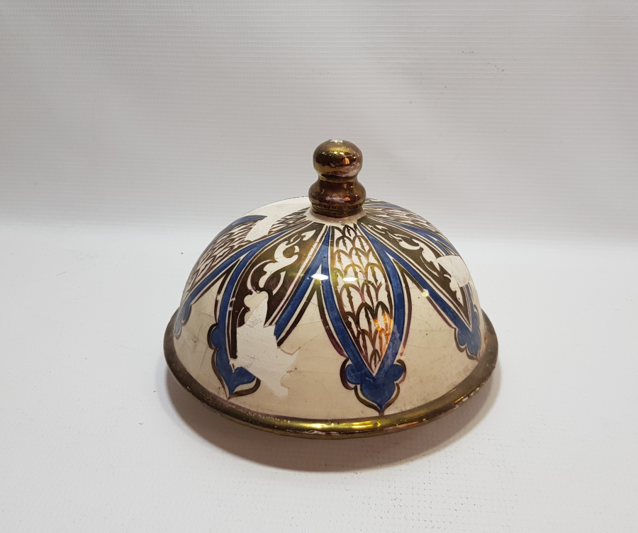 NADİR FORMDA EL BOYAMA İŞÇİLİKLİ 1800 BAŞLARI BÜYÜK BOY KÜTAHYA TOPRAK LENGER KAPAĞI