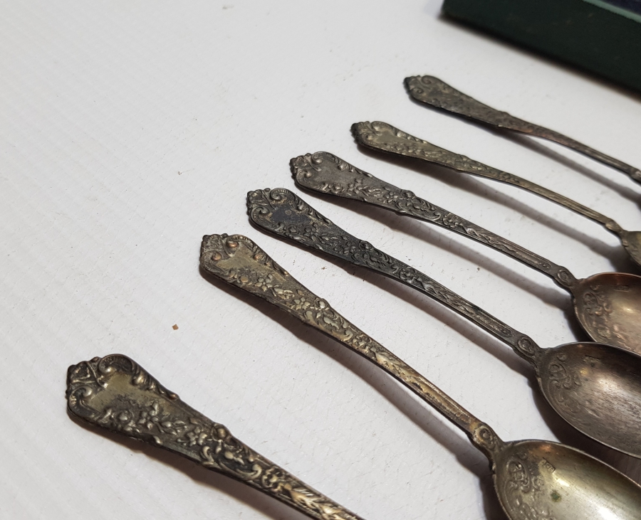 ORİJİNAL KUTUSUNDA ANTİKA GÜMÜŞ TATLI KAŞIĞI TAKIMI