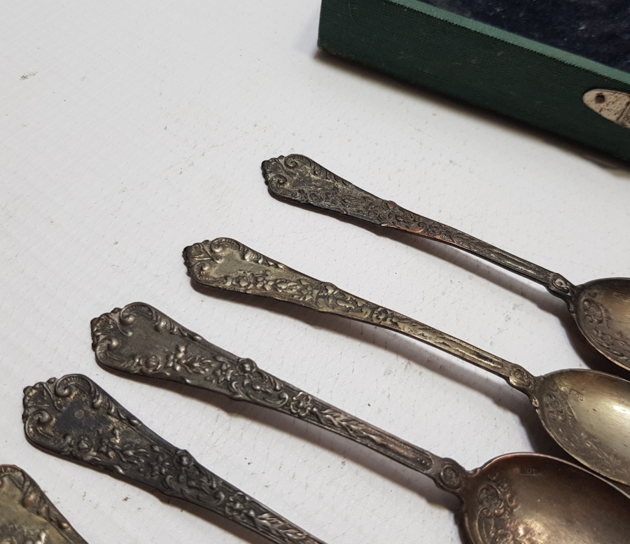 ORİJİNAL KUTUSUNDA ANTİKA GÜMÜŞ TATLI KAŞIĞI TAKIMI