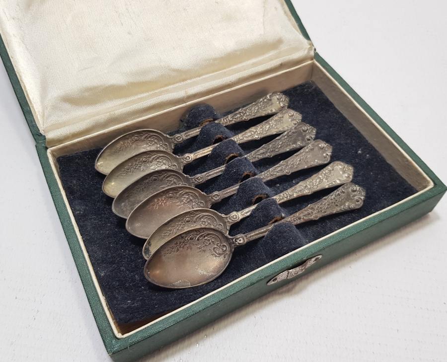 ORİJİNAL KUTUSUNDA ANTİKA GÜMÜŞ TATLI KAŞIĞI TAKIMI