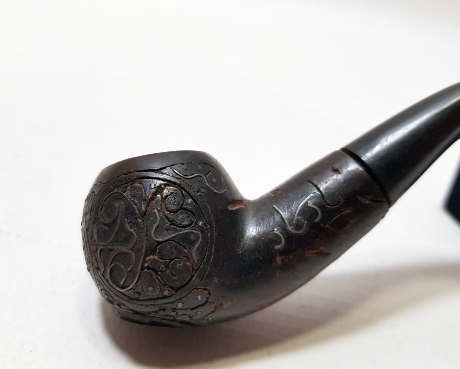 ÜZERİ GÜMÜŞ ÇAKMA İŞÇİLİKLİ VE OSMANLICA YAZILI OSMANLI DÖNEMİ AFYON PİPO