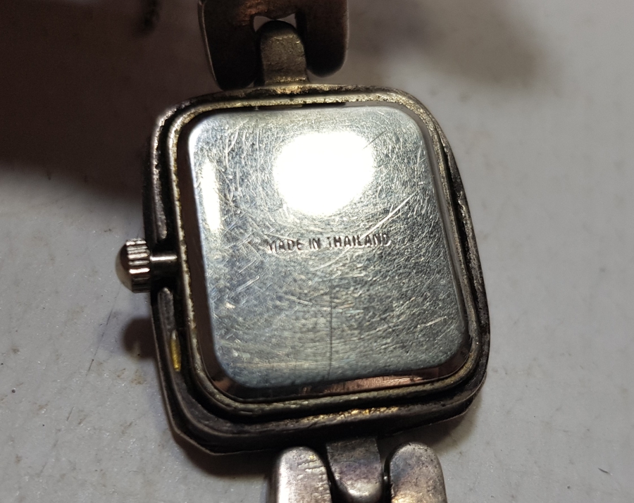 MARGAZİT TAŞLI GÜMÜŞ KOL SAATİ