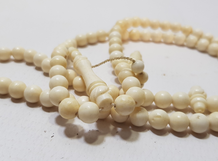 İMAMESİ DERVİŞ SİKKESİ FORMUNDA YAPILMIŞ 99LUK DEVE KEMİĞİ TESPİH