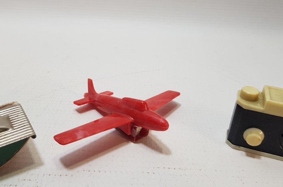 FARKLI ŞEKİLLERDE YAPILMIŞ 3 ADET ANTİKA KALEMTRAŞ