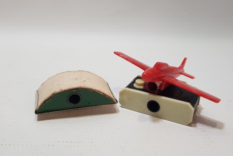 FARKLI ŞEKİLLERDE YAPILMIŞ 3 ADET ANTİKA KALEMTRAŞ